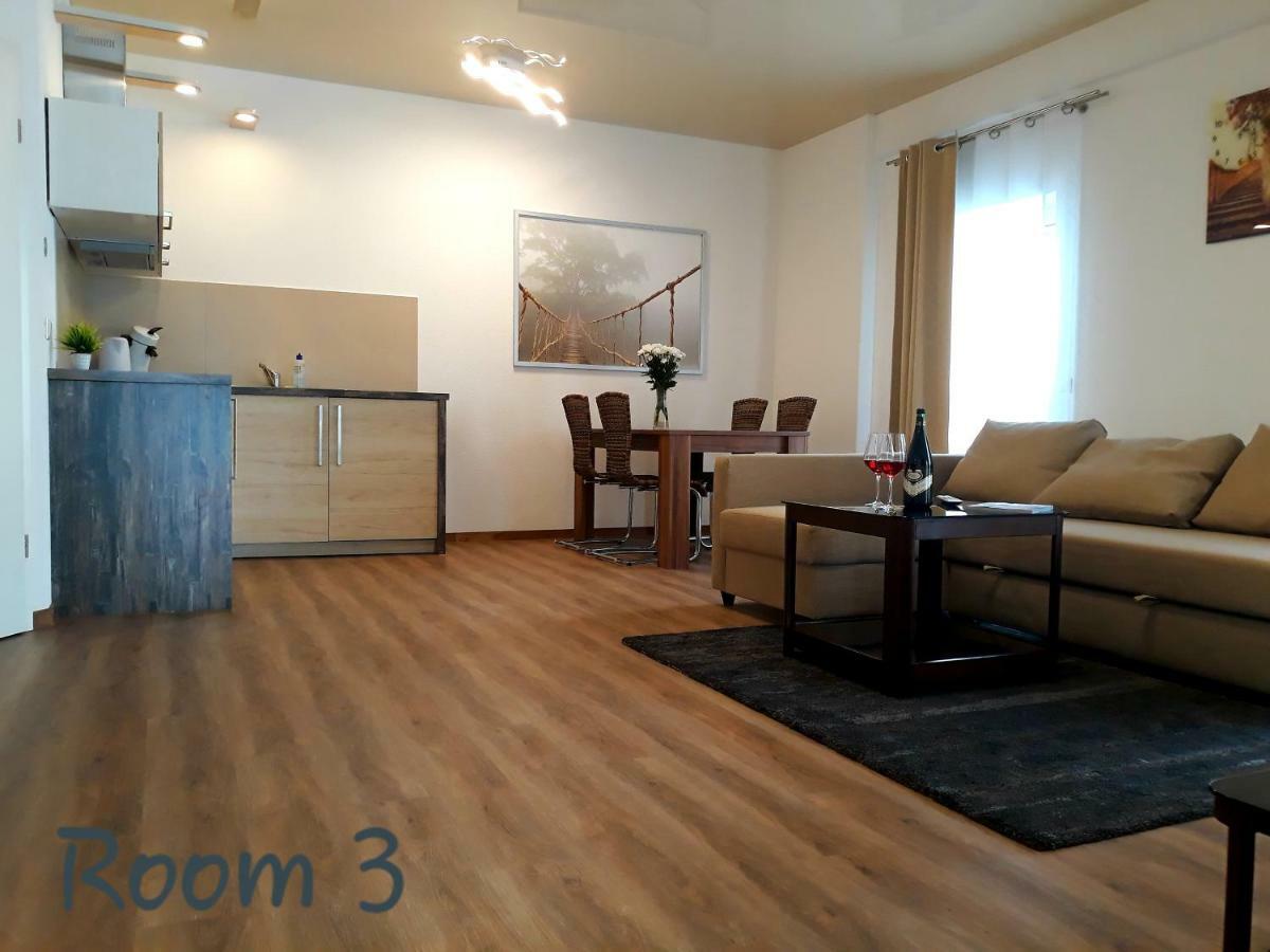 Modernes Apartment Metzingen Миттелштадт Экстерьер фото